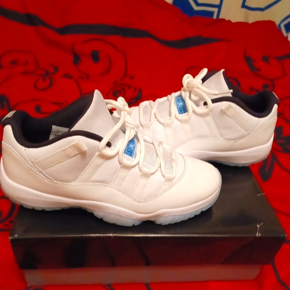 Jordan retro 11 low